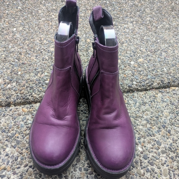 Miz Mooz Linwood Purple Zip Boots - Picture 2 of 6